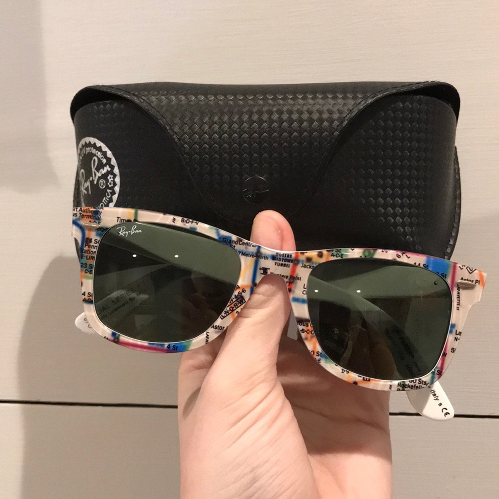 MAP RAY BAN GLASSES! ⛺️🛤